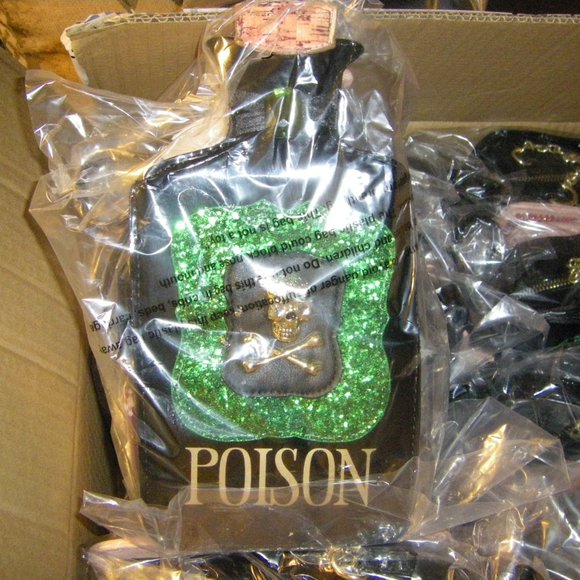 Betsey Johnson Kitsch Love Potion Crossbody Rhinestones BJ33510F New Sealed - Picture 12 of 12